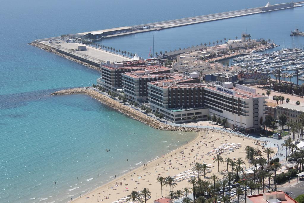 Apartment Parquemar La Mata  Exteriör bild